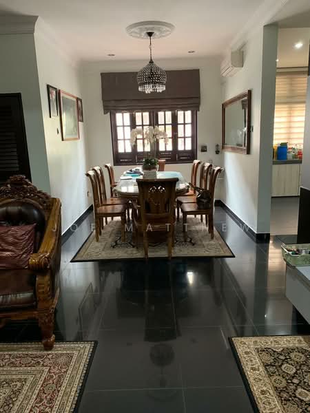 Bungalow House untuk Dijual di Kota Seriemas (Nilai) - Joe Matthew - Dining Room - PropertyGuru.com.my