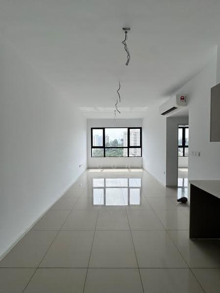 Kediaman Servis untuk Dijual di Est8 - Kayan Choong - Living Room - PropertyGuru.com.my