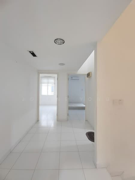 Rumah Teres 2-Tingkat untuk Disewa di Taman Setia Indah (Tebrau) - JOANNE YONG - Corridor - PropertyGuru.com.my