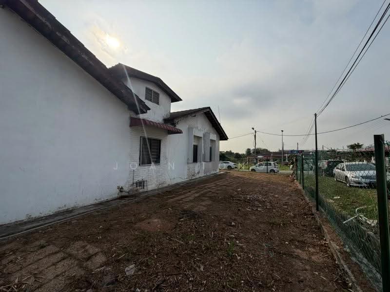 1-storey Terraced House for Sale in Taman Ungku Tun Aminah (Skudai) - Joan Tong - Exterior - PropertyGuru.com.my