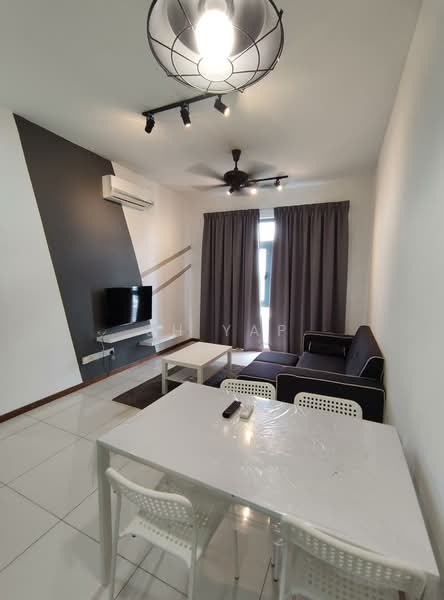 Kediaman Servis untuk Disewa di Crescent Bay Suites (Teluk Bayu) - JH Yap - Living Room - PropertyGuru.com.my