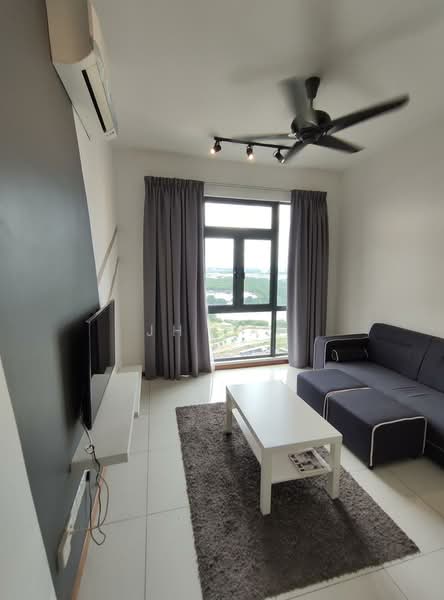 Kediaman Servis untuk Disewa di Crescent Bay Suites (Teluk Bayu) - JH Yap - Living Room - PropertyGuru.com.my