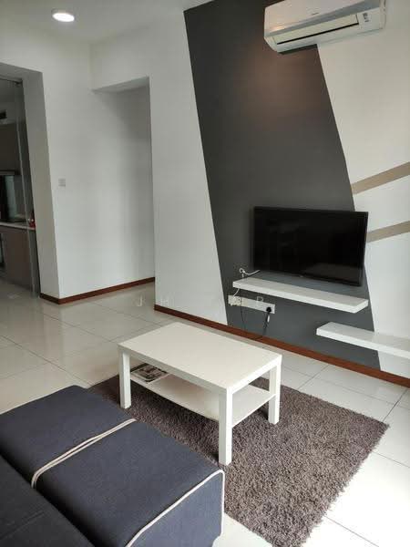 Kediaman Servis untuk Disewa di Crescent Bay Suites (Teluk Bayu) - JH Yap - Living Room - PropertyGuru.com.my