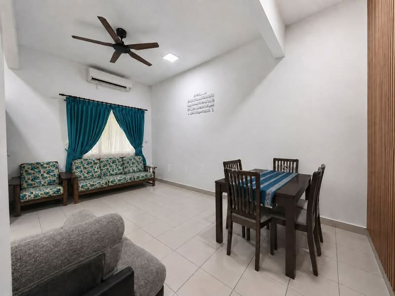 2-storey Terraced House for Sale in Taman Putera Indah (Batu Pahat) - ALHAFIZ AZIS - Living Room - PropertyGuru.com.my