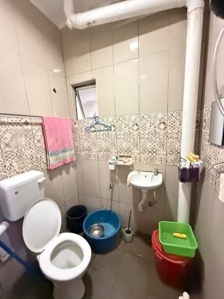 Rumah Teres 2-Tingkat untuk Dijual di Bukit Beruntung (Serendah) - Nicky Lai - Bathroom - PropertyGuru.com.my