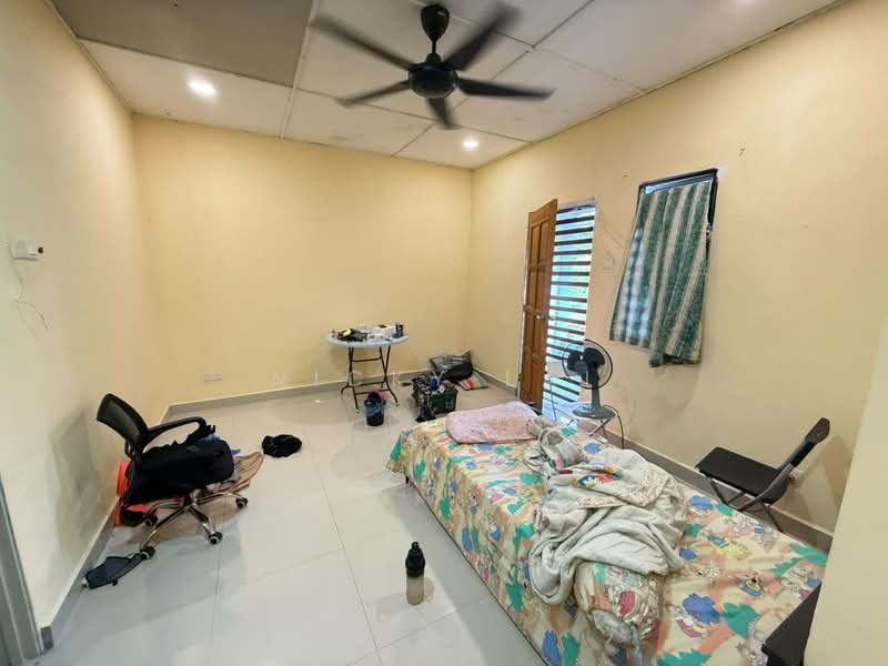 Rumah Teres 2-Tingkat untuk Dijual di Bukit Beruntung (Serendah) - Nicky Lai - Bedroom - PropertyGuru.com.my