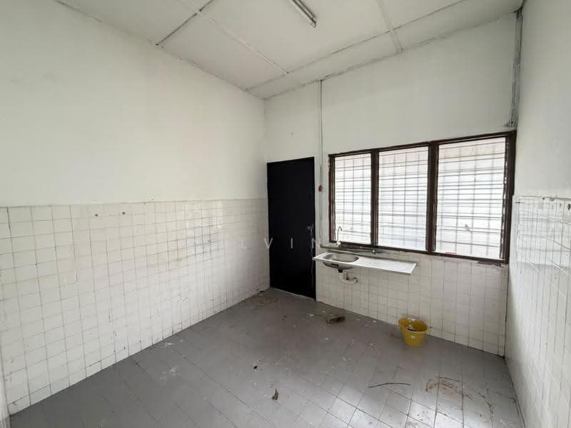 Rumah Teres 1.5-Tingkat untuk Dijual di Taman Garing Jaya (Rawang) - Kelvin . - Kitchen - PropertyGuru.com.my
