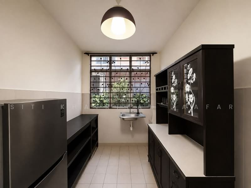 Semi-Detached House for Sale in Bandar Baru Puncak Alam (Puncak Alam) - SITI KHAIRIYAH JAAFAR - Kitchen - PropertyGuru.com.my
