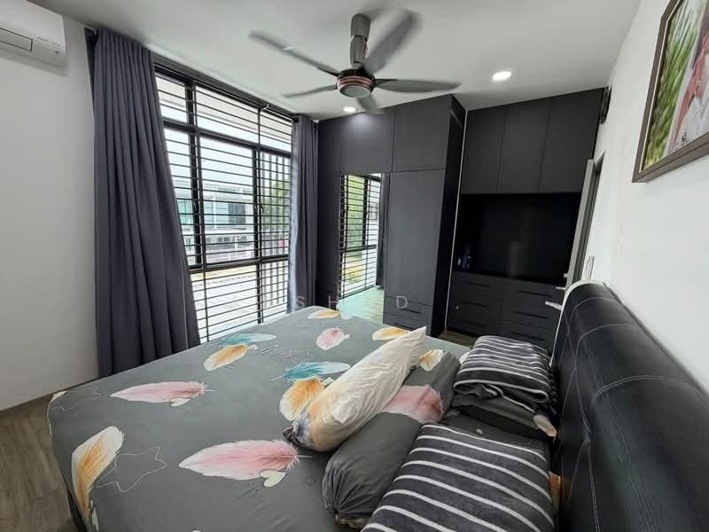 2-storey Terraced House for Sale in Bandar Seri Alam (Masai) - Arshad . - Bedroom - PropertyGuru.com.my
