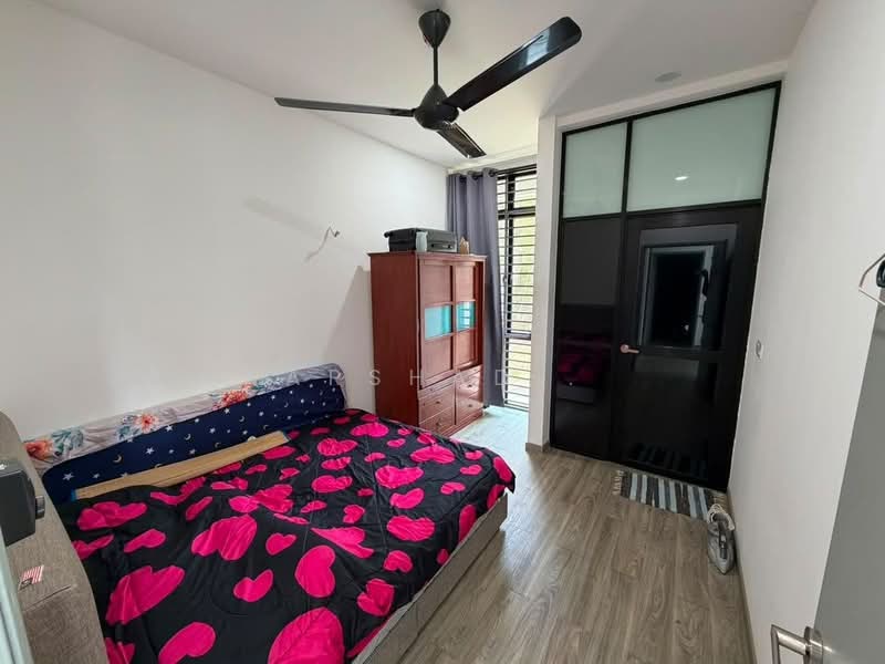 2-storey Terraced House for Sale in Bandar Seri Alam (Masai) - Arshad . - Bedroom - PropertyGuru.com.my