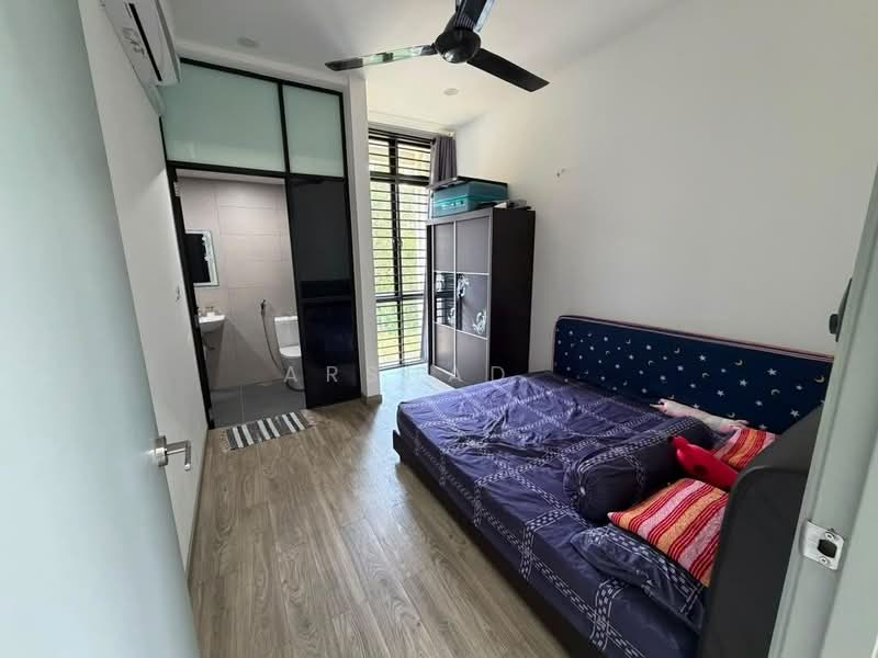 2-storey Terraced House for Sale in Bandar Seri Alam (Masai) - Arshad . - Bedroom - PropertyGuru.com.my