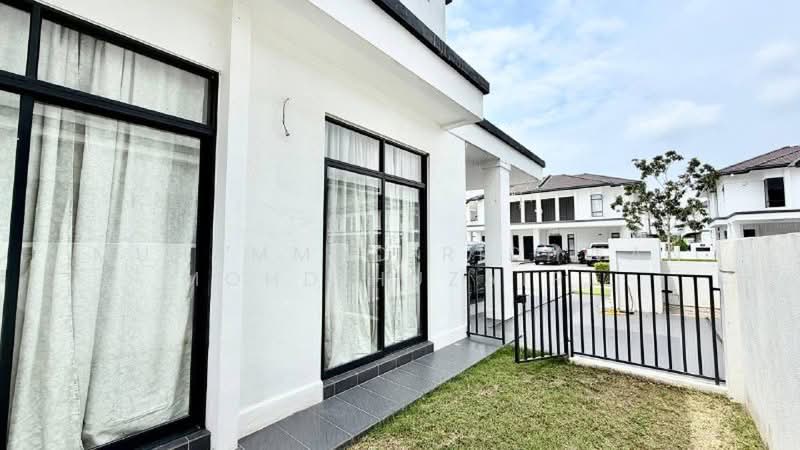 Rumah Berkembar untuk Dijual di Kuala Selangor (Selangor) - Muhammad Ridhwan Mohd Huzairi - Exterior - PropertyGuru.com.my