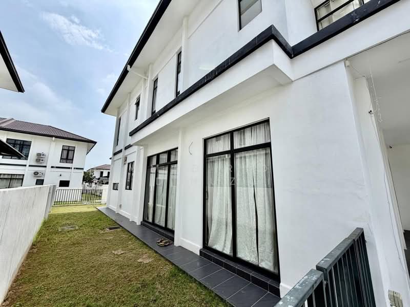 Rumah Berkembar untuk Dijual di Kuala Selangor (Selangor) - Muhammad Ridhwan Mohd Huzairi - Exterior - PropertyGuru.com.my