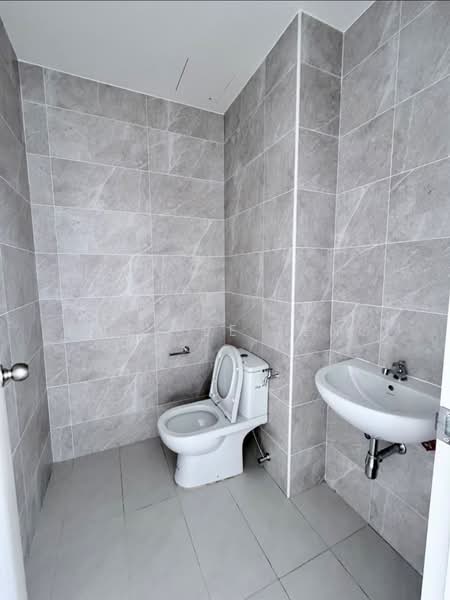 2-storey Terraced House for Sale in Eco Spring (Johor Bahru) - Ewe Bee Leng - Bathroom - PropertyGuru.com.my