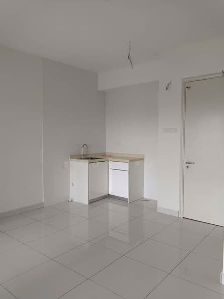Service Residence for Sale at Arte Mont Kiara - Snow Pu - Kitchen - PropertyGuru.com.my