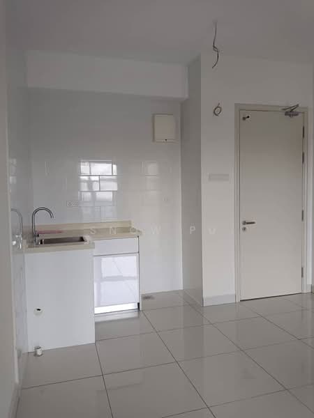 Service Residence for Sale at Arte Mont Kiara - Snow Pu - Kitchen - PropertyGuru.com.my