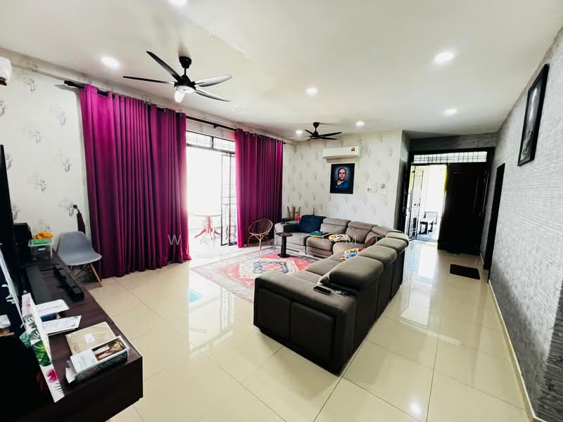 Bungalow House untuk Dijual di Kajang (Selangor) - Wan Hilmi - Living Room - PropertyGuru.com.my