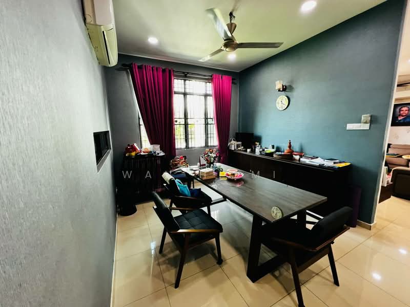 Bungalow House untuk Dijual di Kajang (Selangor) - Wan Hilmi - Dining Room - PropertyGuru.com.my