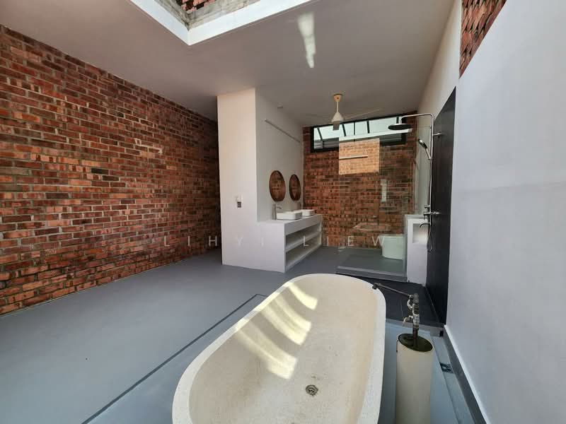 Bungalow House untuk Disewa di Leisure Farm (Gelang Patah) - Lihyi Liew - Bathroom - PropertyGuru.com.my