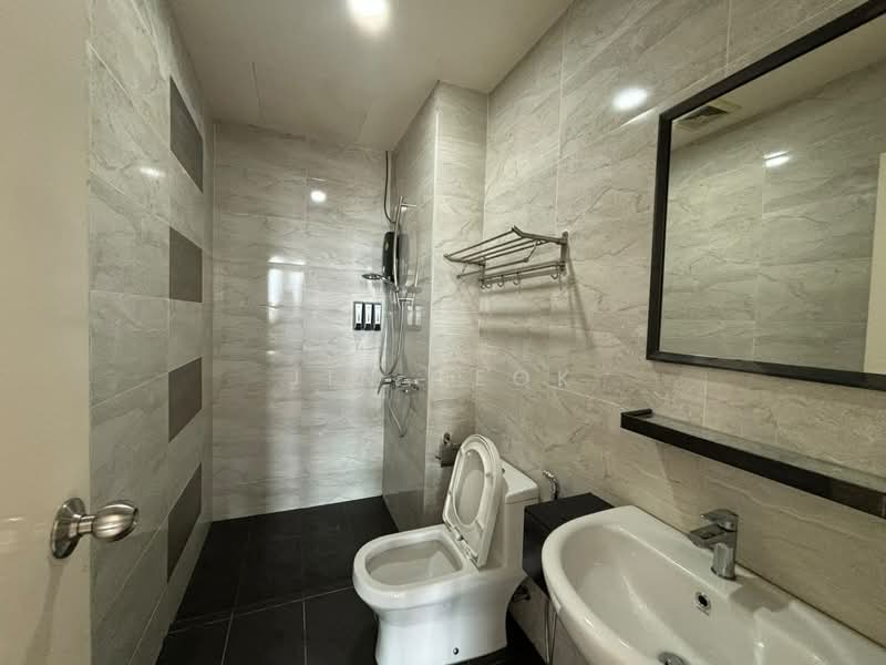 Kondominium untuk Disewa di SKS Pavillion Residences - Jin Teok - Bathroom - PropertyGuru.com.my