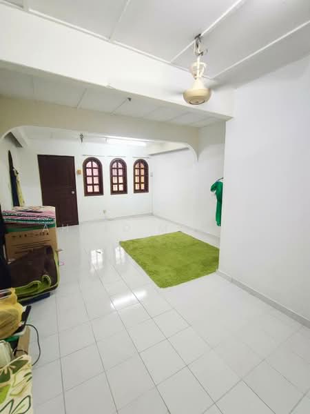 2-storey Terraced House for Sale in Melawati (Selangor) - Ahmad Muslim - Living Room - PropertyGuru.com.my