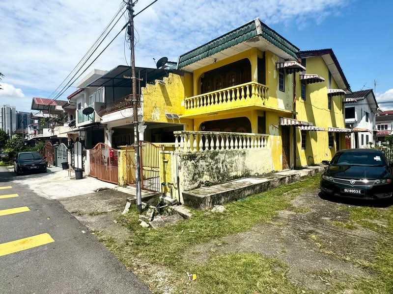 2-storey Terraced House for Sale in Melawati (Selangor) - Ahmad Muslim - Exterior - PropertyGuru.com.my