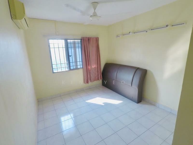 Rumah Bandar untuk Dijual di Taman Saga (Ampang) - Kent Yeo - Bedroom - PropertyGuru.com.my
