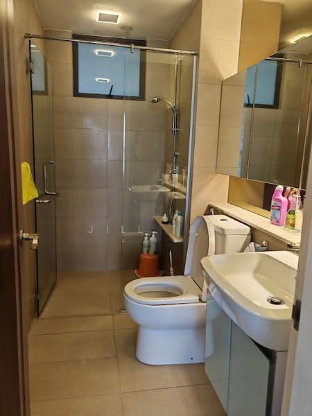 Kondominium untuk Disewa di The WaterEdge (Pinggiran Air) - Jill Tan - Bathroom - PropertyGuru.com.my