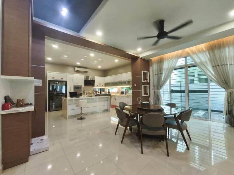Rumah Berkembar untuk Dijual di Kuchai Lama (Kuala Lumpur) - Yenn Chong - Kitchen - PropertyGuru.com.my