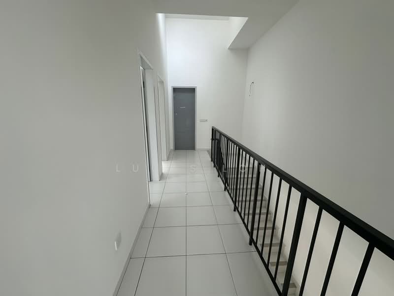 2-storey Terraced House for Sale in Eco Grandeur (Puncak Alam) - Lucas Loh - Corridor - PropertyGuru.com.my