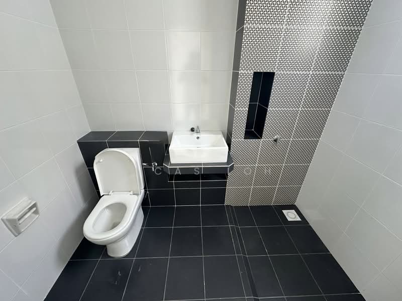 2-storey Terraced House for Sale in Eco Grandeur (Puncak Alam) - Lucas Loh - Bathroom - PropertyGuru.com.my