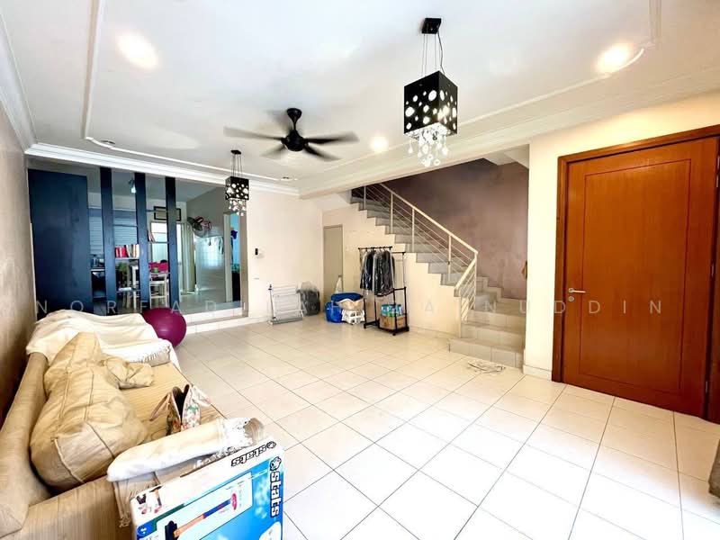 Townhouse for Sale in Desa Coalfields (Sungai Buloh) - NORFADILAH ZAINUDDIN - Living Room - PropertyGuru.com.my