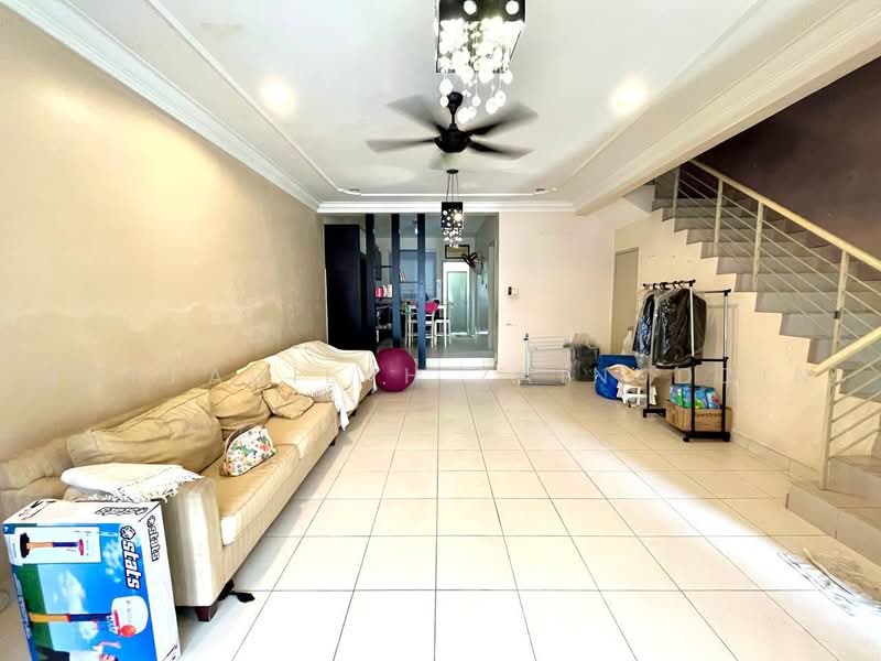 Townhouse for Sale in Desa Coalfields (Sungai Buloh) - NORFADILAH ZAINUDDIN - Living Room - PropertyGuru.com.my