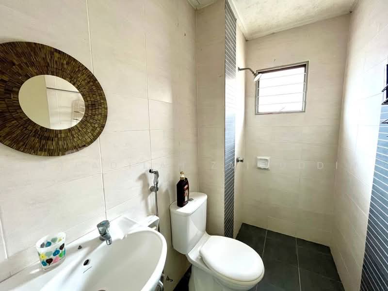 Townhouse for Sale in Desa Coalfields (Sungai Buloh) - NORFADILAH ZAINUDDIN - Bathroom - PropertyGuru.com.my