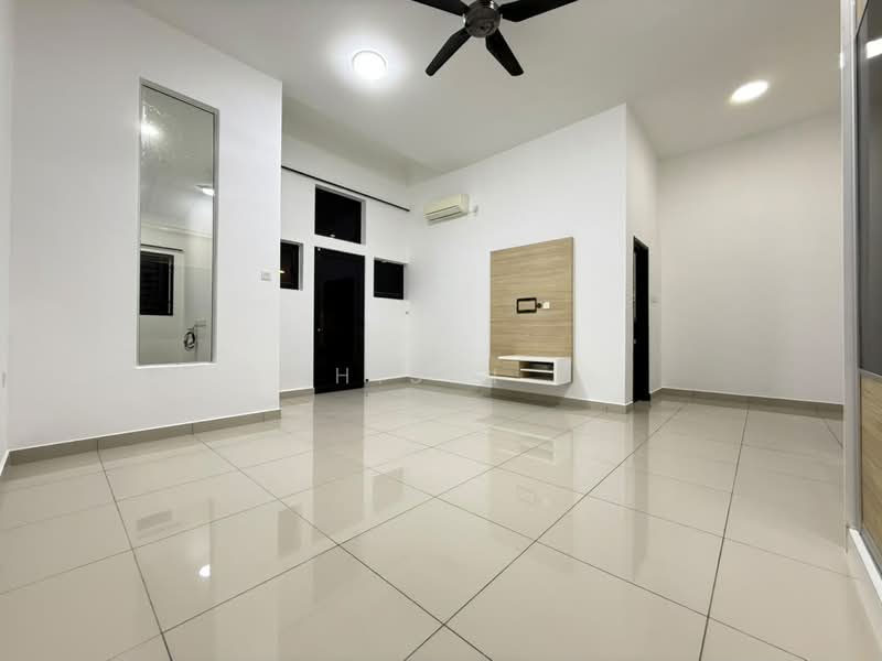 2-storey Terraced House for Sale in Bandar Putra (Kulai) - Shishi . - PropertyGuru.com.my