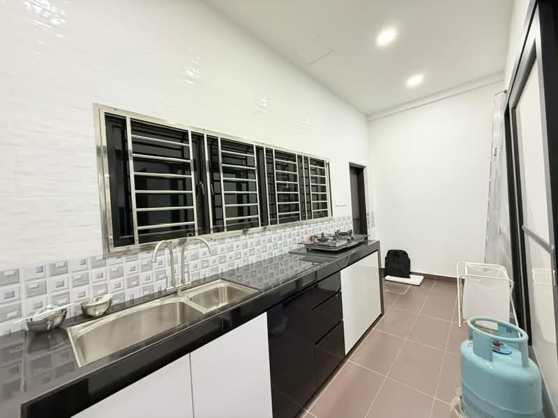 2-storey Terraced House for Sale in Bandar Putra (Kulai) - Shishi . - PropertyGuru.com.my