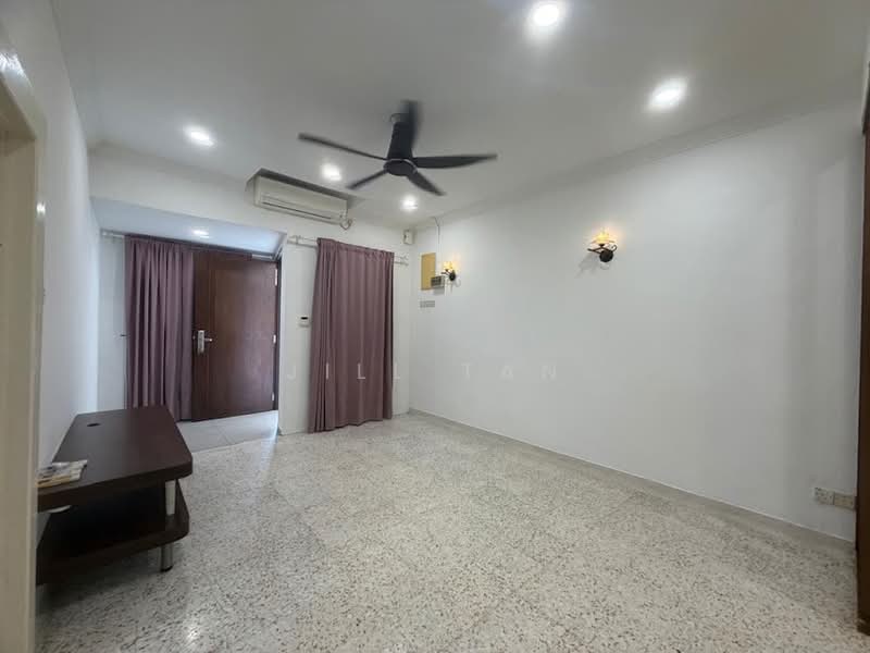 1-storey Terraced House for Rent in Taman Pelangi (Johor Bahru) - Jill Tan - Living Room - PropertyGuru.com.my