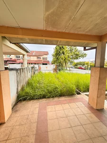 Townhouse for Sale in Taman Bayu Permai (Rawang) - Kelvin . - Exterior - PropertyGuru.com.my