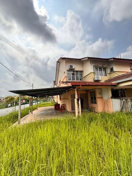 Townhouse for Sale in Taman Bayu Permai (Rawang) - Kelvin . - Exterior - PropertyGuru.com.my