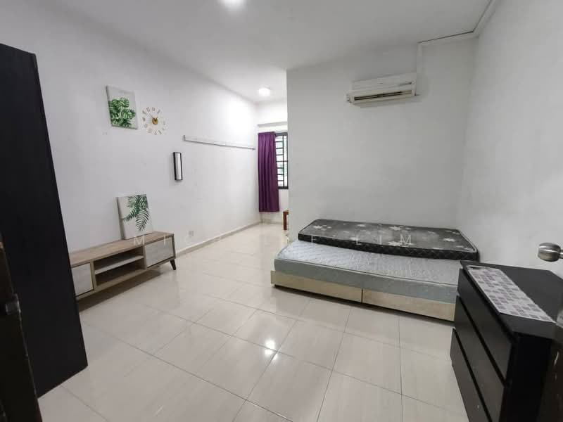 Service Residence for Sale at The Embassy (Bangunan Duta Impian) - Michelle Lim - Living Room - PropertyGuru.com.my