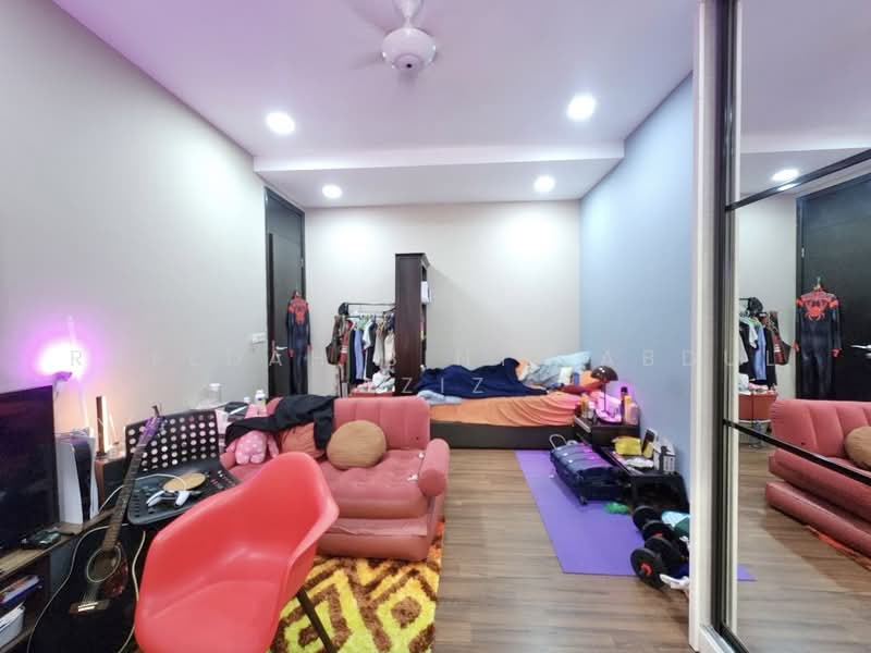 2.5-storey Terraced House for Sale in Bukit Jelutong (Shah Alam) - Rafedah Binti Abdul Aziz - Bedroom - PropertyGuru.com.my