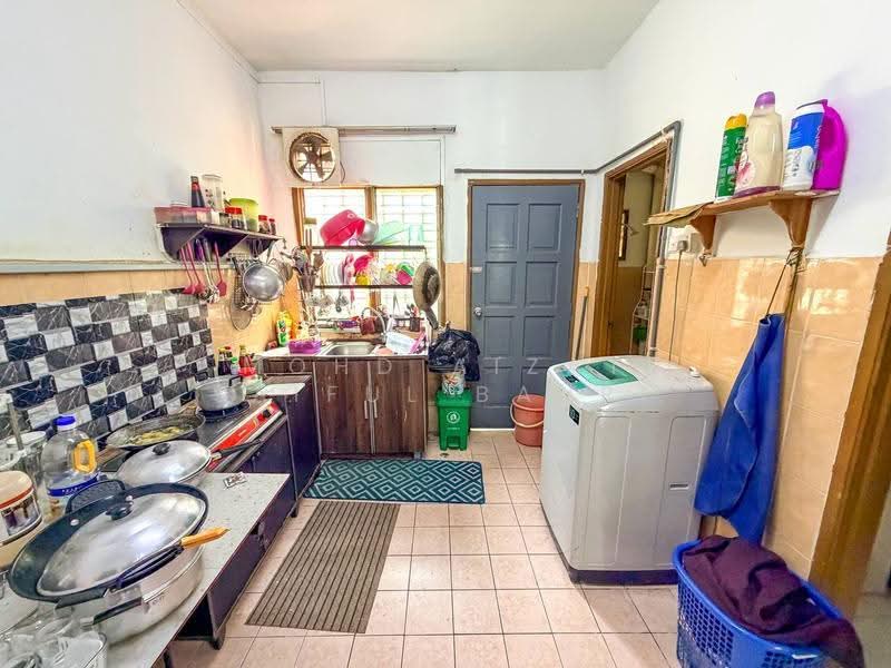 2-storey Terraced House for Sale in Taman Cheras Prima (Kajang) - Mohd Aizat Saiful Bahri - Kitchen - PropertyGuru.com.my