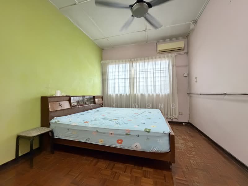 2-storey Terraced House for Sale in Bandar Country Homes (Rawang) - Danny Wong - Bedroom - PropertyGuru.com.my