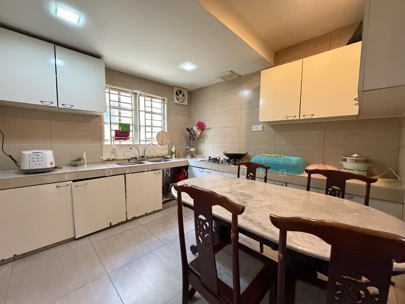 2-storey Terraced House for Sale in Bandar Country Homes (Rawang) - Danny Wong - Kitchen - PropertyGuru.com.my