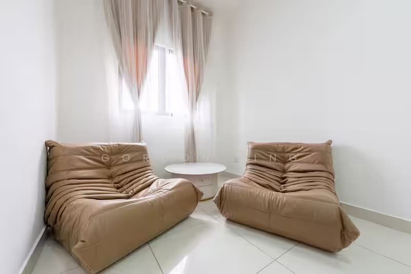 Service Residence for Sale at Traders Park - Gordon Ling - Living Room - PropertyGuru.com.my
