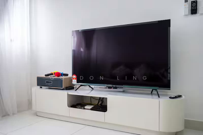 Service Residence for Sale at Traders Park - Gordon Ling - Living Room - PropertyGuru.com.my