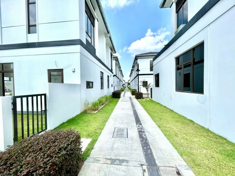 2-storey Terraced House for Sale in Eco Grandeur (Puncak Alam) - Bee Kim - Exterior - PropertyGuru.com.my