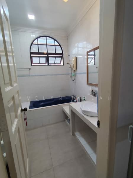 Bungalow House untuk Dijual di Tropicana (Petaling Jaya) - Avelyn Cheah - Bathroom - PropertyGuru.com.my