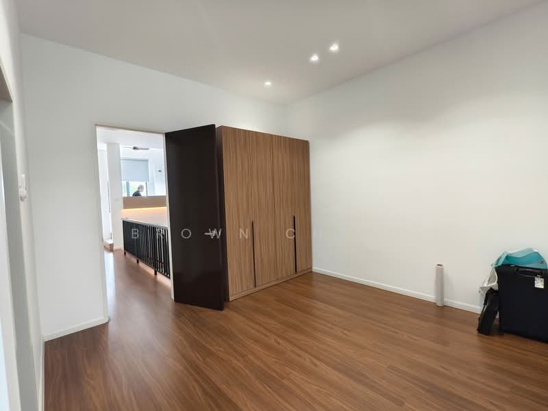 Semi-Detached House for Sale in Taman Gaya (Ulu Tiram) - Brown Cheng - PropertyGuru.com.my
