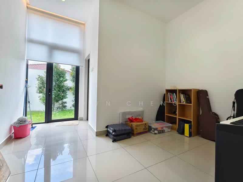 Semi-Detached House for Sale in Taman Gaya (Ulu Tiram) - Brown Cheng - PropertyGuru.com.my